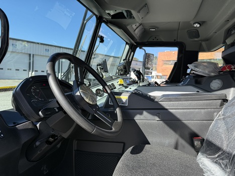 NEW 2026 MACK LR64 GARBAGE TRUCK #$vid