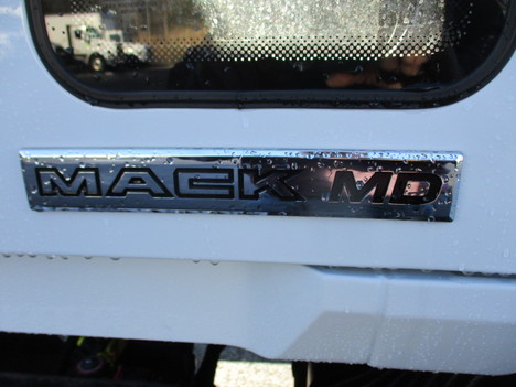 USED 2022 MACK MD6 BOX VAN TRUCK #$vid