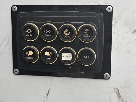 USED 2024 MACK MD6 SERVICE - UTILITY TRUCK #$vid