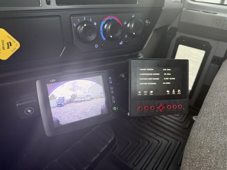 USED 2024 MACK MD6 SERVICE - UTILITY TRUCK #$vid