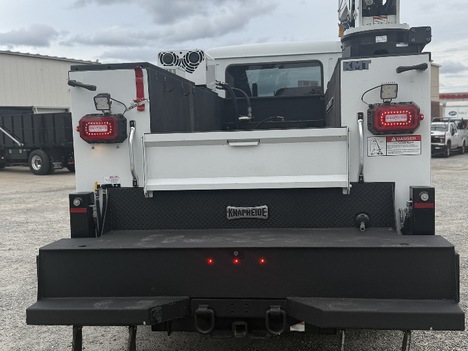 USED 2023 MACK MD6 SERVICE - UTILITY TRUCK #$vid