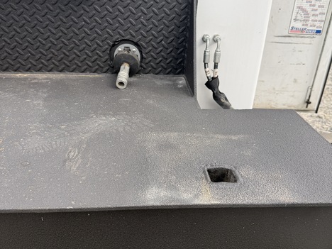 USED 2023 MACK MD6 SERVICE - UTILITY TRUCK #$vid