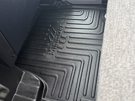 USED 2023 MACK MD6 SERVICE - UTILITY TRUCK #$vid