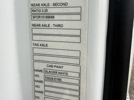 NEW 2026 VOLVO VNR64T300 TANDEM AXLE DAYCAB TRUCK #$vid