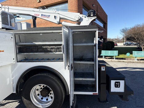 USED 2023 MACK MD6 SERVICE - UTILITY TRUCK #$vid