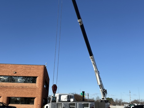 USED 2023 MACK MD6 SERVICE - UTILITY TRUCK #$vid