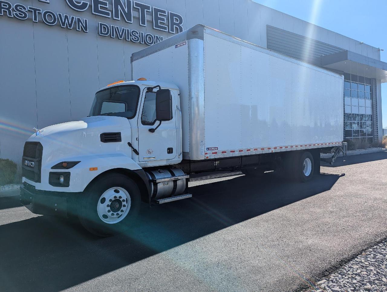 USED 2022 MACK MD6 BOX VAN TRUCK #1843 USED 2022 MACK MD6 BOX VAN TRUCK #1843