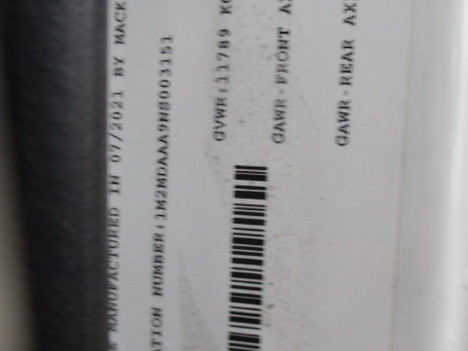 USED 2022 MACK MD6 BOX VAN TRUCK #$vid