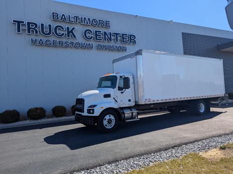 USED 2022 MACK MD6 BOX VAN TRUCK #$vid