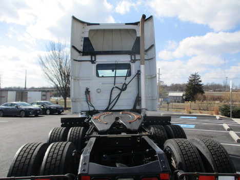 USED 2020 VOLVO VNR64T300 TANDEM AXLE DAYCAB TRUCK #$vid