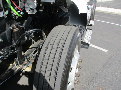 USED 2020 VOLVO VNR64T300 TANDEM AXLE DAYCAB TRUCK #$vid