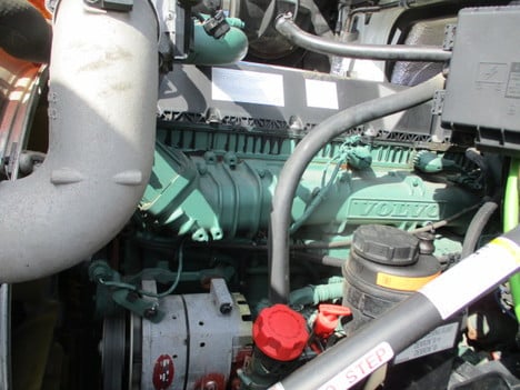 USED 2020 VOLVO VNR64T300 TANDEM AXLE DAYCAB TRUCK #$vid