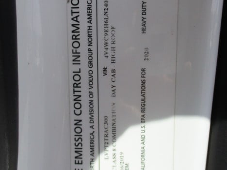 USED 2020 VOLVO VNR64T300 TANDEM AXLE DAYCAB TRUCK #$vid
