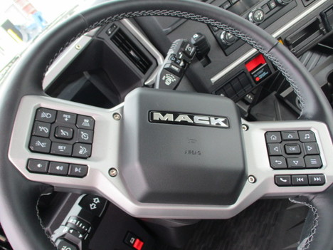 NEW 2027 MACK PIONEER DAYCAB TRUCK #$vid