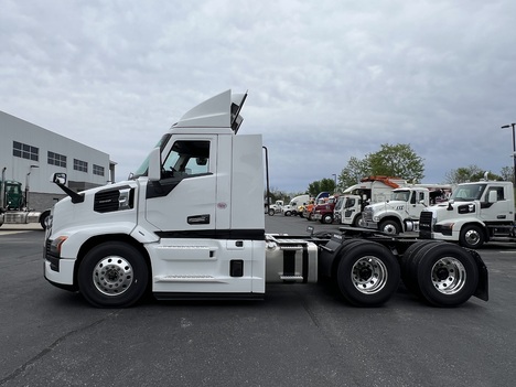 NEW 2027 MACK PIONEER DAYCAB TRUCK #$vid