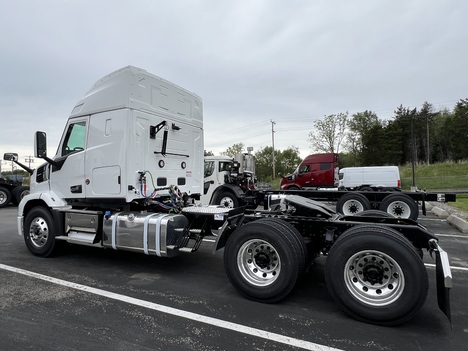NEW 2027 MACK ANTHEM 44 SLEEPER TRUCK #$vid