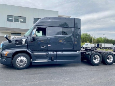 NEW 2027 MACK PIONEER 76 SLEEPER TRUCK #$vid