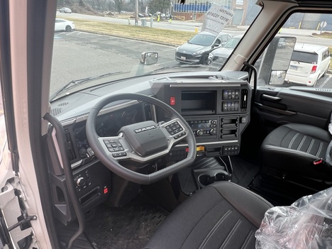 NEW 2027 MACK ANTHEM TANDEM AXLE DAYCAB TRUCK #$vid