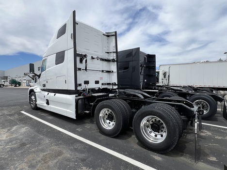 NEW 2027 MACK PIONEER 76 SLEEPER TRUCK #$vid