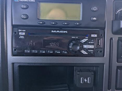 USED 2021 MACK MD6 REEFER TRUCK #$vid