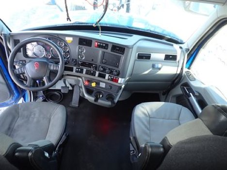 USED 2021 KENWORTH T680 TANDEM AXLE SLEEPER TRUCK #$vid