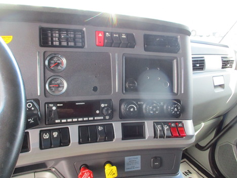 USED 2021 KENWORTH T680 SLEEPER TRUCK #$vid