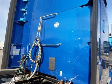 USED 2021 KENWORTH T680 TANDEM AXLE SLEEPER TRUCK #$vid