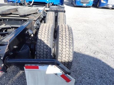 USED 2021 KENWORTH T680 TANDEM AXLE SLEEPER TRUCK #$vid