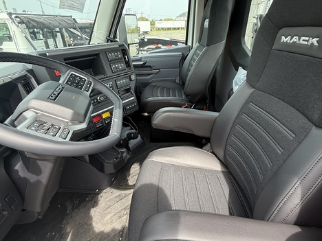NEW 2027 MACK ANTHEM DAYCAB TRUCK #$vid
