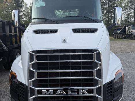 NEW 2027 MACK ANTHEM DAYCAB TRUCK #$vid