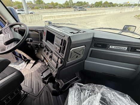 NEW 2027 MACK PIONEER 64T SLEEPER TANDEM AXLE SLEEPER TRUCK #$vid