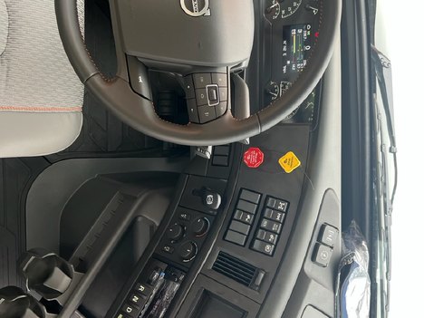 NEW 2027 VOLVO VHD64FT300 DAYCAB TRUCK #$vid