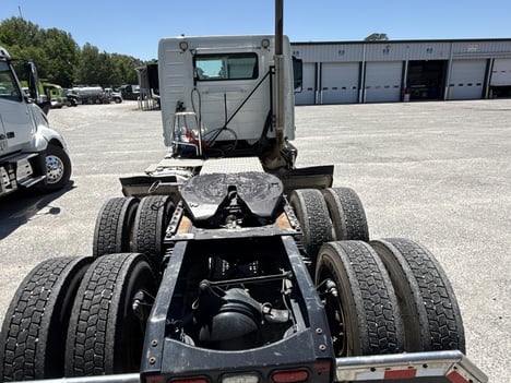 USED 2022 VOLVO VNL64T300 DAYCAB TRUCK #$vid