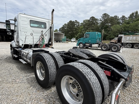 USED 2023 VOLVO VNL64T300 DAYCAB TRUCK #$vid