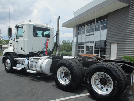 USED 2018 MACK CXU613 DAYCAB TRUCK #$vid
