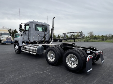 NEW 2026 MACK PINNACLE PI64T DAYCAB TRUCK #$vid
