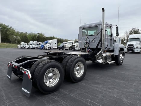 NEW 2026 MACK PINNACLE PI64T DAYCAB TRUCK #$vid