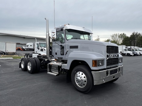 NEW 2026 MACK PINNACLE PI64T DAYCAB TRUCK #$vid