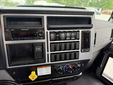 NEW 2027 MACK MD6 SERVICE - UTILITY TRUCK #$vid