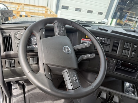 NEW 2027 VOLVO VHD104F DUMP TRUCK #$vid