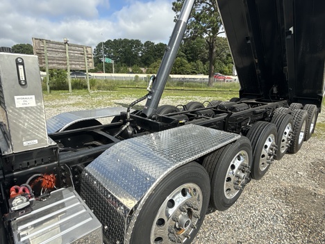 NEW 2027 VOLVO VHD104F DUMP TRUCK #$vid