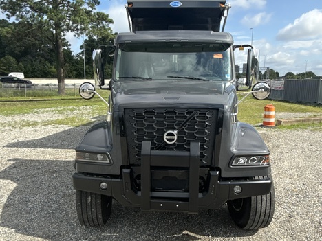 NEW 2027 VOLVO VHD104F DUMP TRUCK #$vid