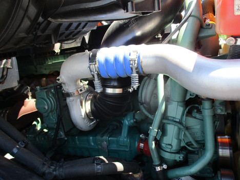 USED 2022 VOLVO VNR64T300 DAYCAB TRUCK #$vid