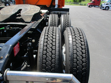 USED 2022 VOLVO VNR64T300 DAYCAB TRUCK #$vid