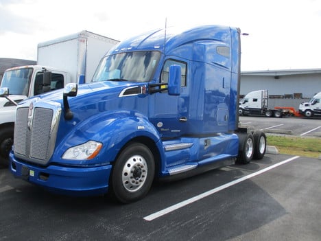 2019 KENWORTH T680 Sleeper #1899 2019 KENWORTH T680 Sleeper #1899