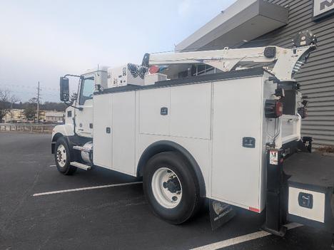 USED 2023 MACK MD6 SERVICE - UTILITY TRUCK #$vid