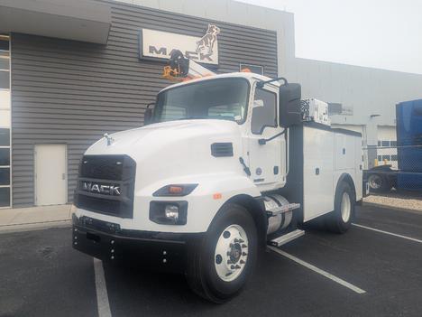 USED 2023 MACK MD6 SERVICE - UTILITY TRUCK #$vid