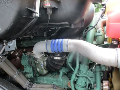 USED 2020 VOLVO VNR64T640 TANDEM AXLE SLEEPER TRUCK #$vid