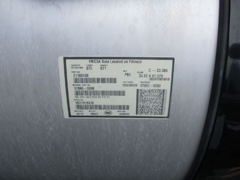 USED 2020 VOLVO VNR64T640 TANDEM AXLE SLEEPER TRUCK #$vid