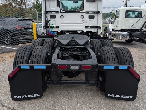 NEW 2026 MACK PIONEER DAYCAB TRUCK #$vid